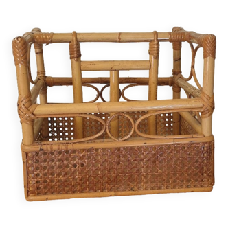 Cane magazine rack