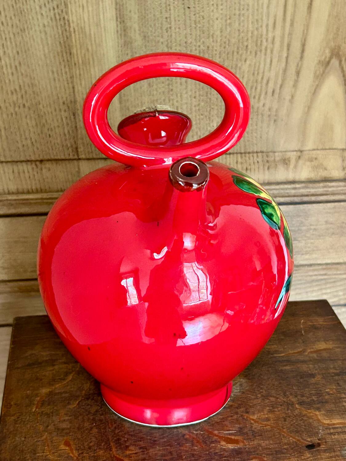 Pichet vernissé décor floral  Poët-Laval