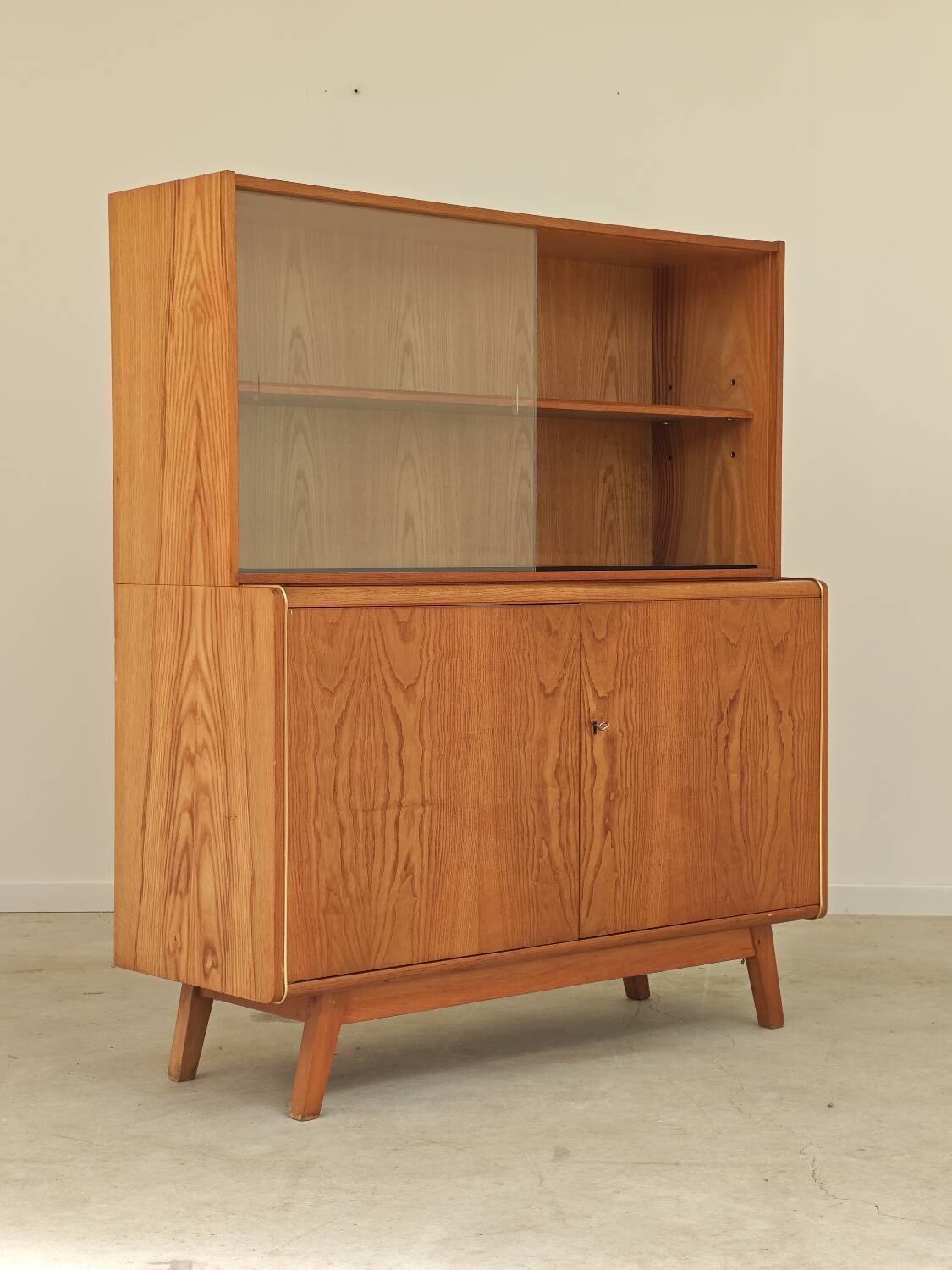 Buffet / Dresser U369/383 by Bohumil Landsman and Hubert Nepozitek for Jitona 1960