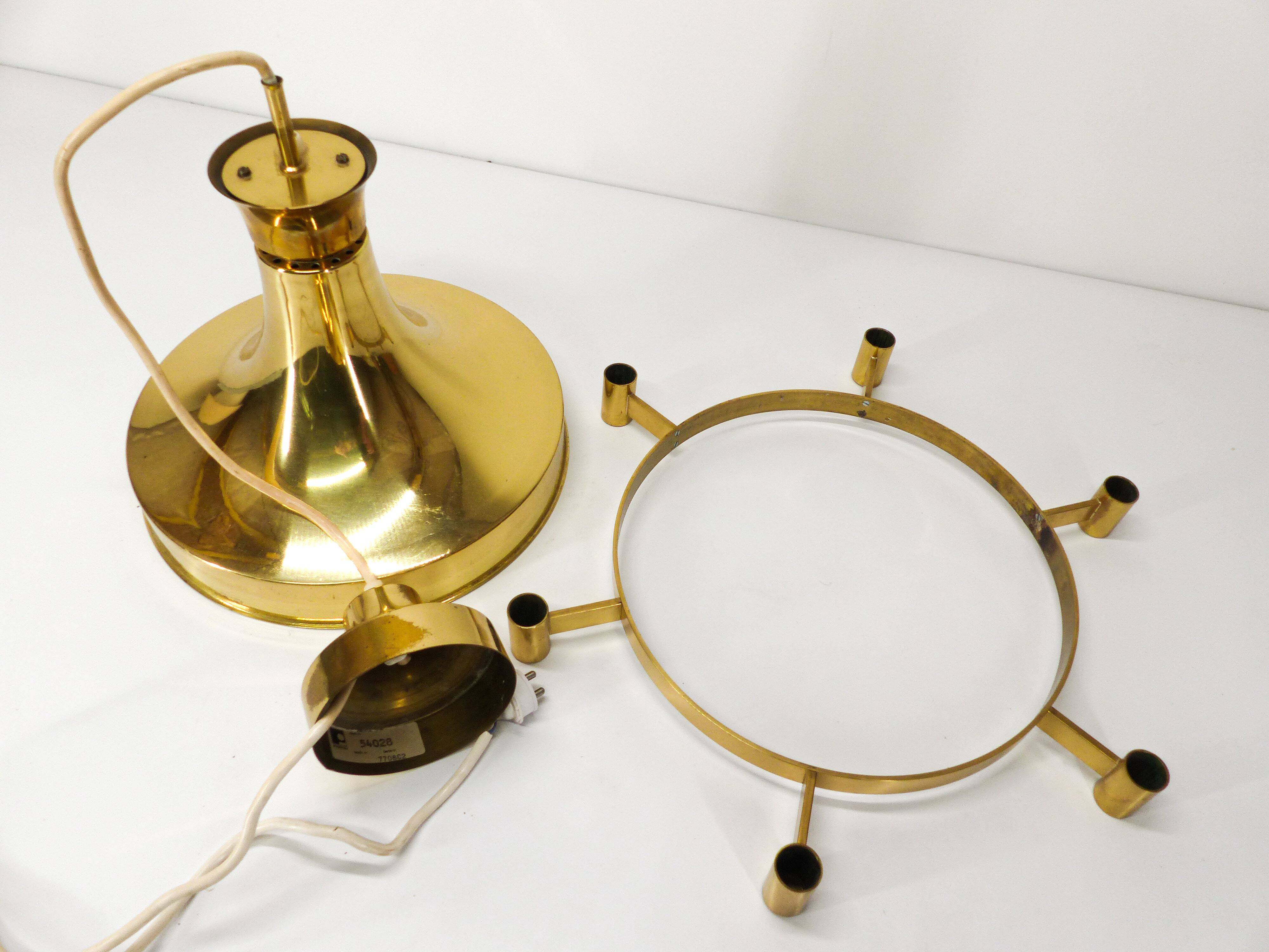 Suspension scandinave en laiton doré Carl Fagerhult Suède 1970
