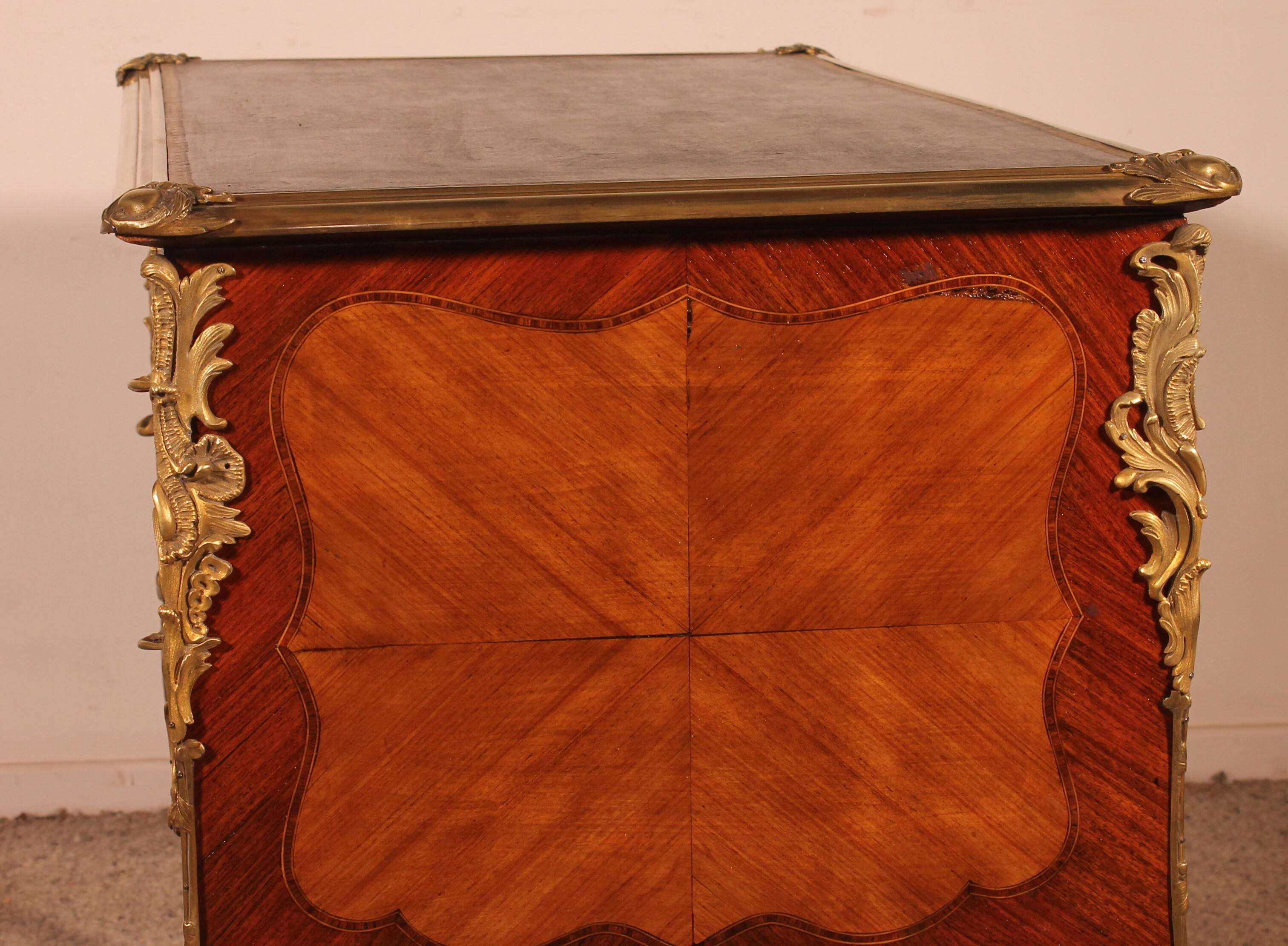 Small Double-Sided Writing Desk in Rosewood in Louis XV style from the 19th century.