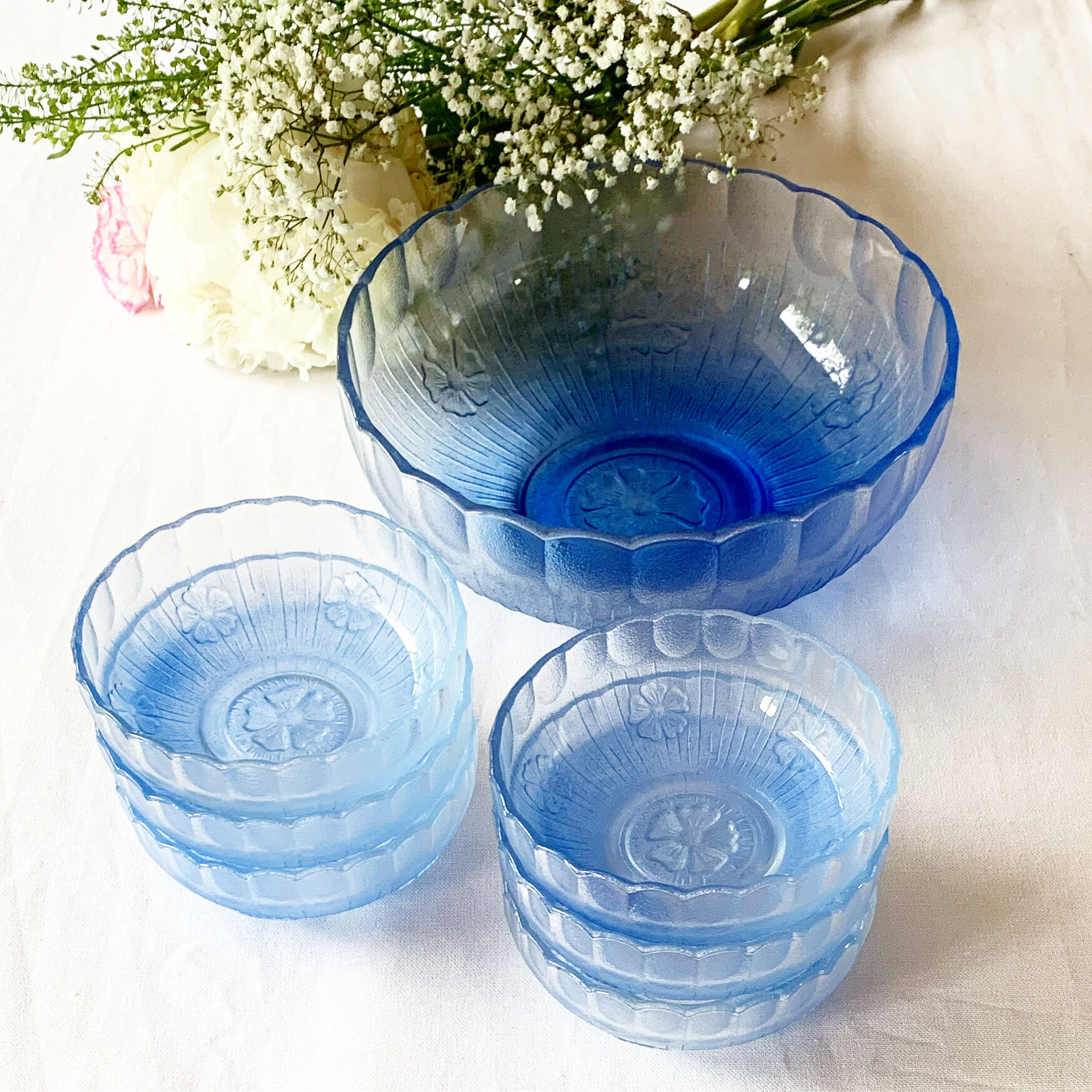 Dessert service in blue Arcopal