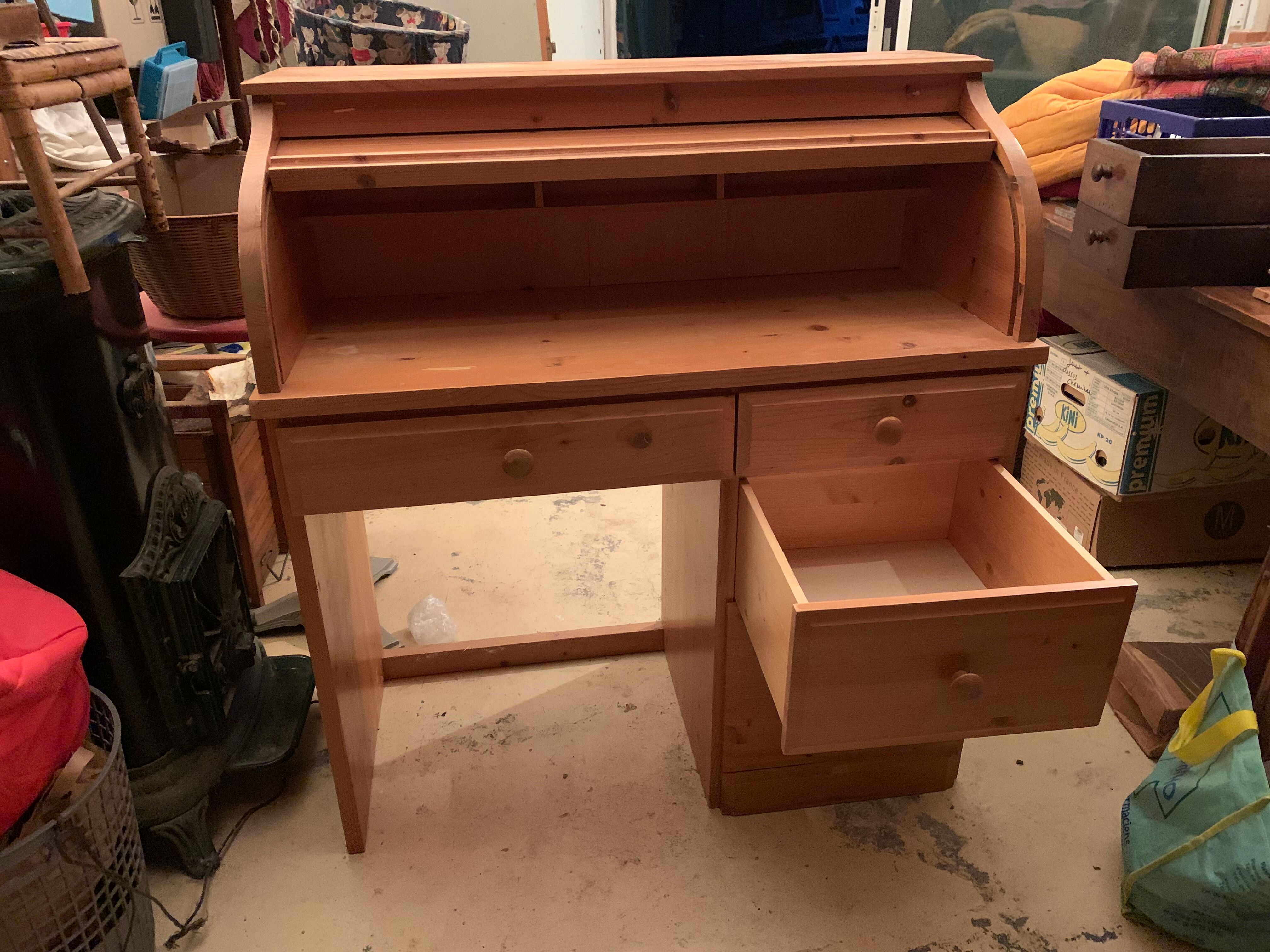 Pine desk with sliding wooden curtain