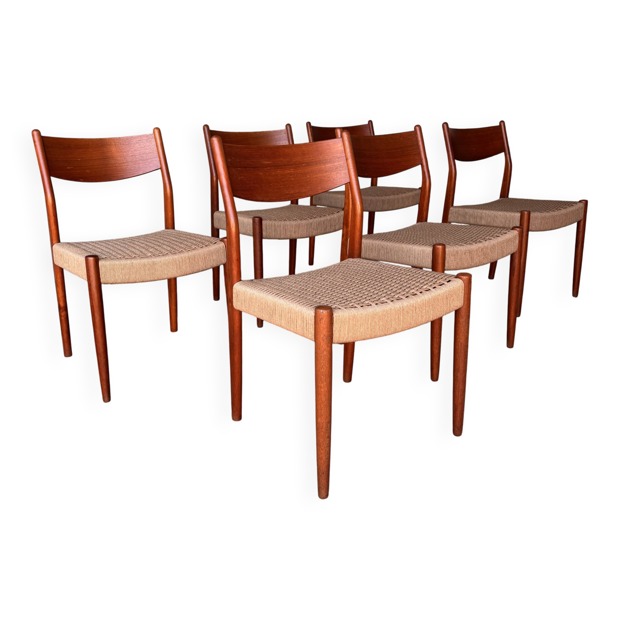 Set of 6 Fristho chairs in teak and rope.