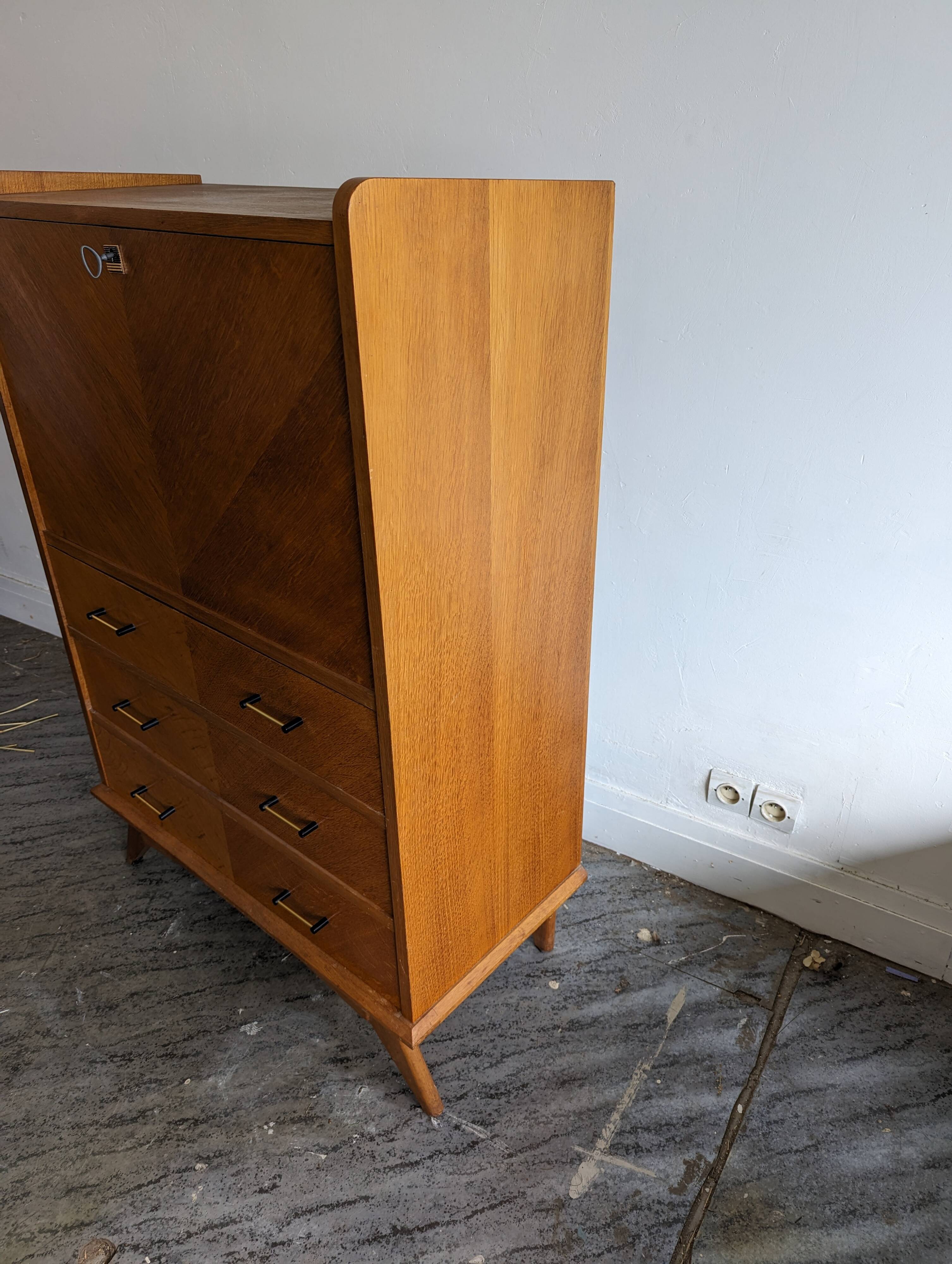 Secretary chest of drawers