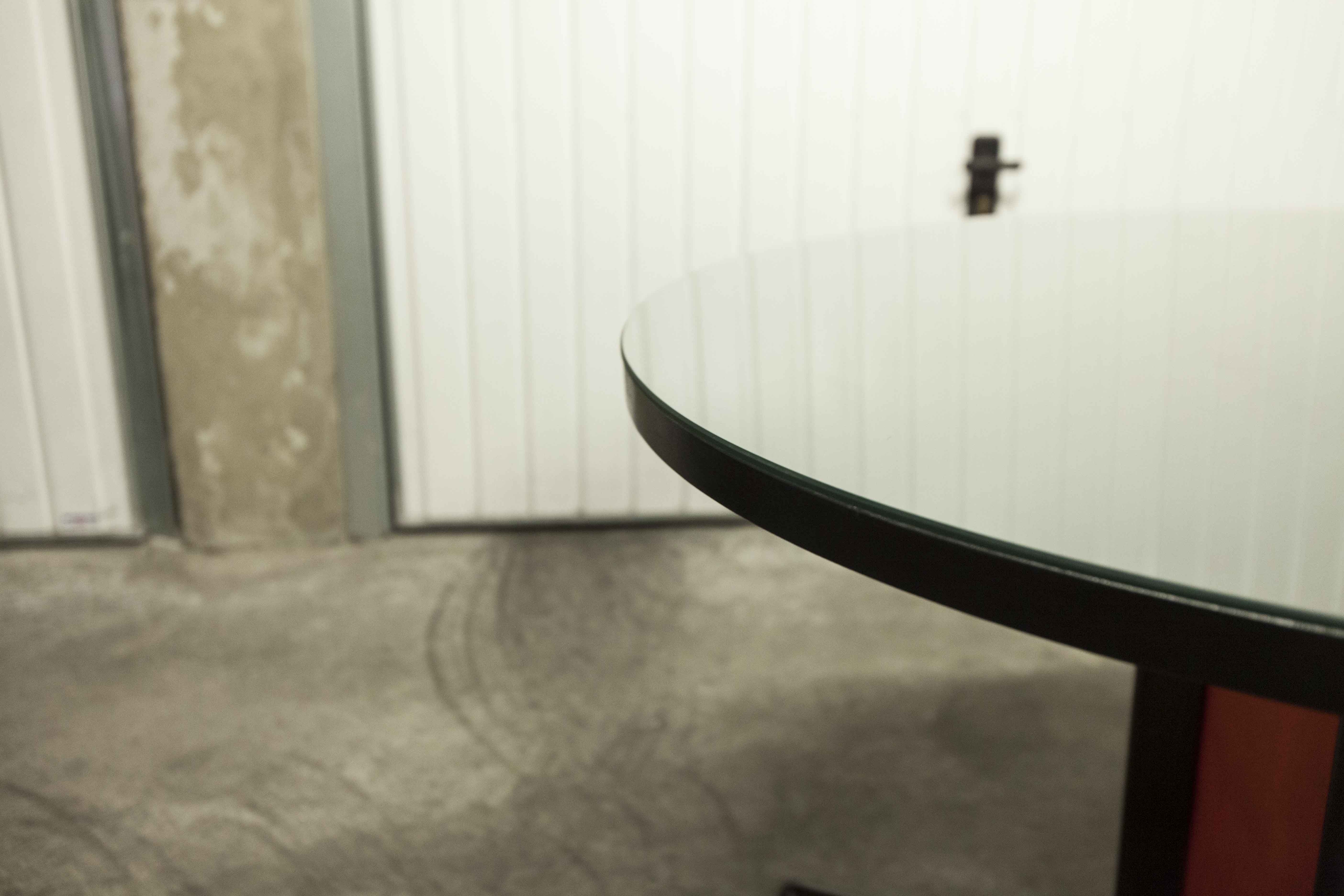 Table and 6 armchairs Baumann Diese, design Pagnon Pelhaître, Wenge color and red,