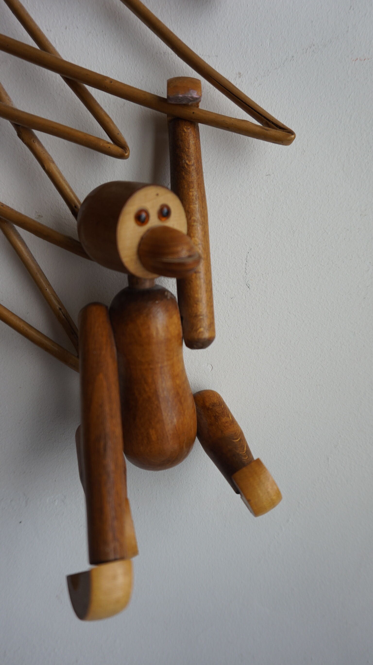 Monkey wooden Scandinavian Bojensen