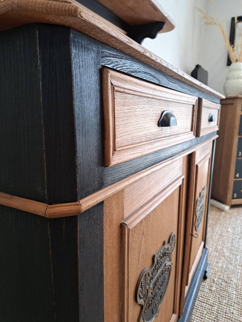 Saint Hubert sideboard in elm wood