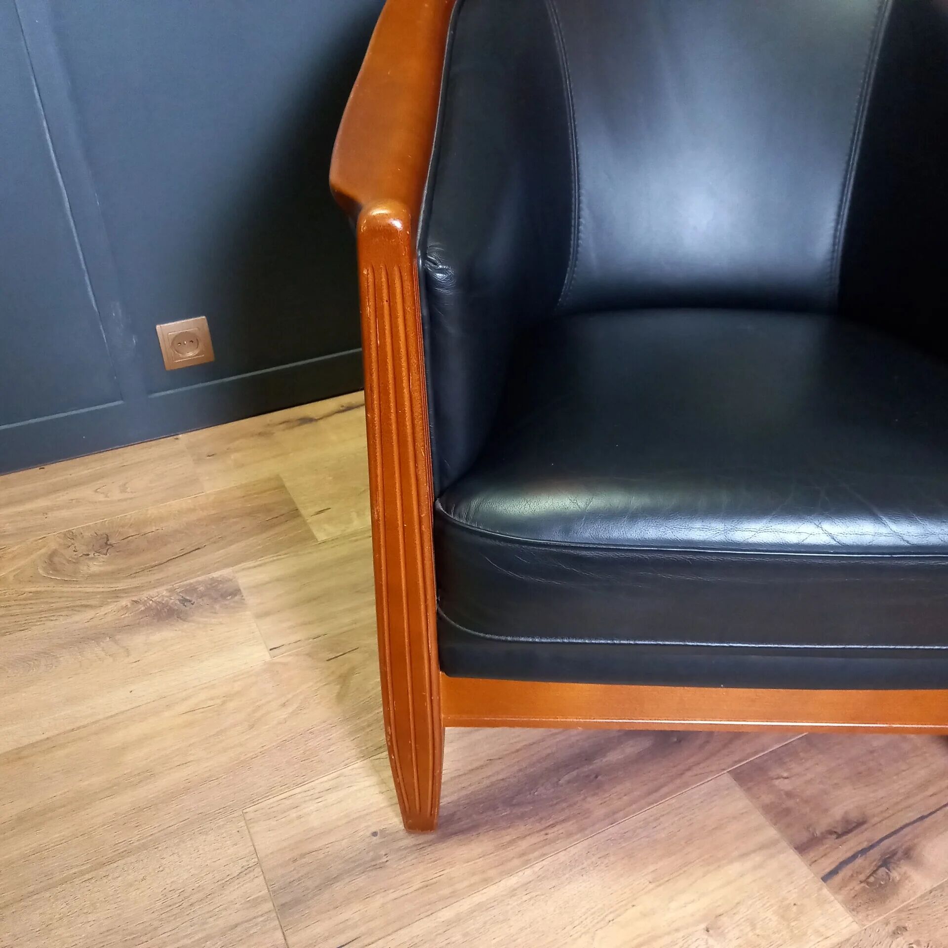 Dark blue club armchair (2x)