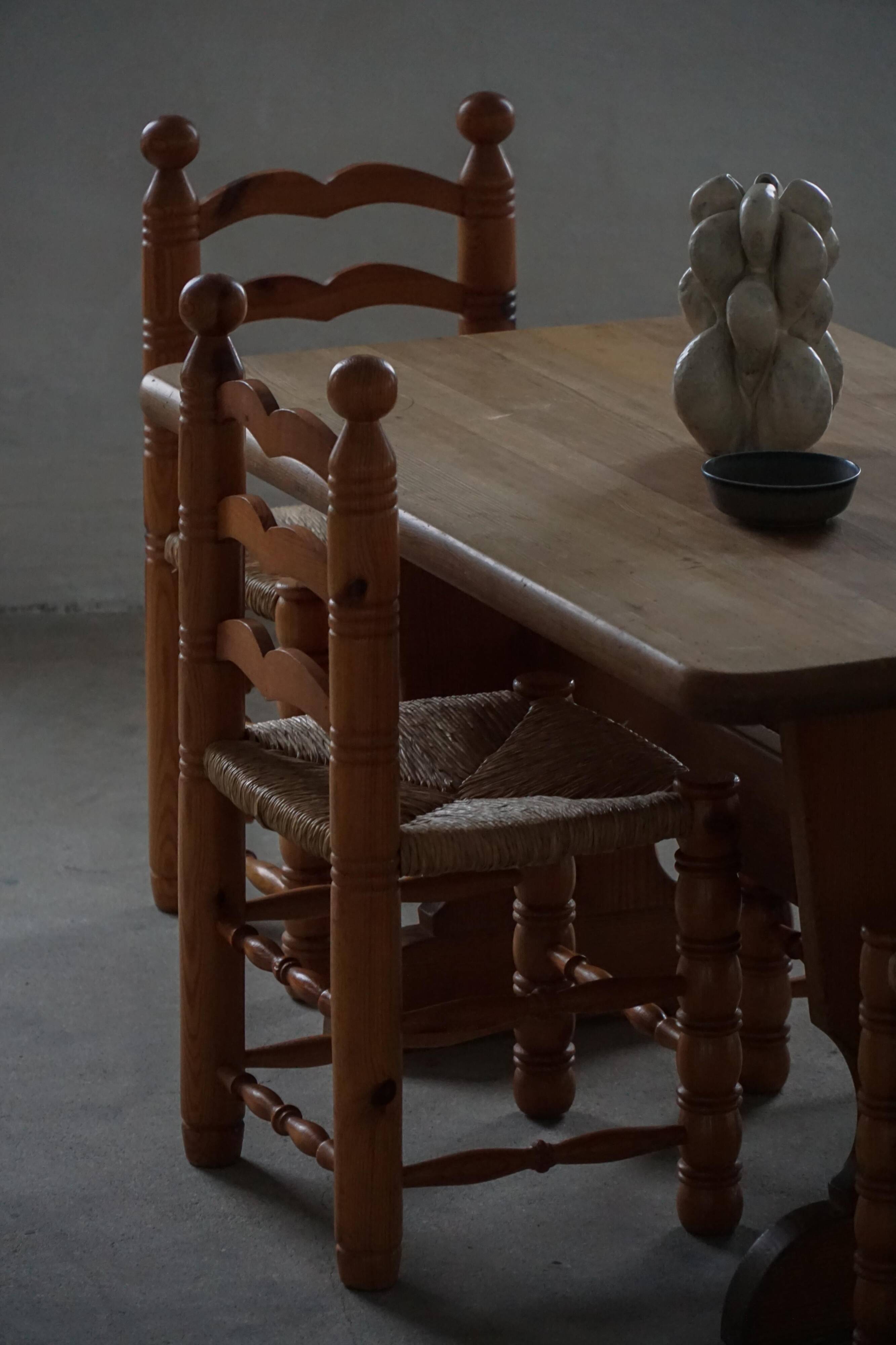 Set of 6 modern French brutalist chairs, in the style of Charles Dudouyt, made in the 1960s.