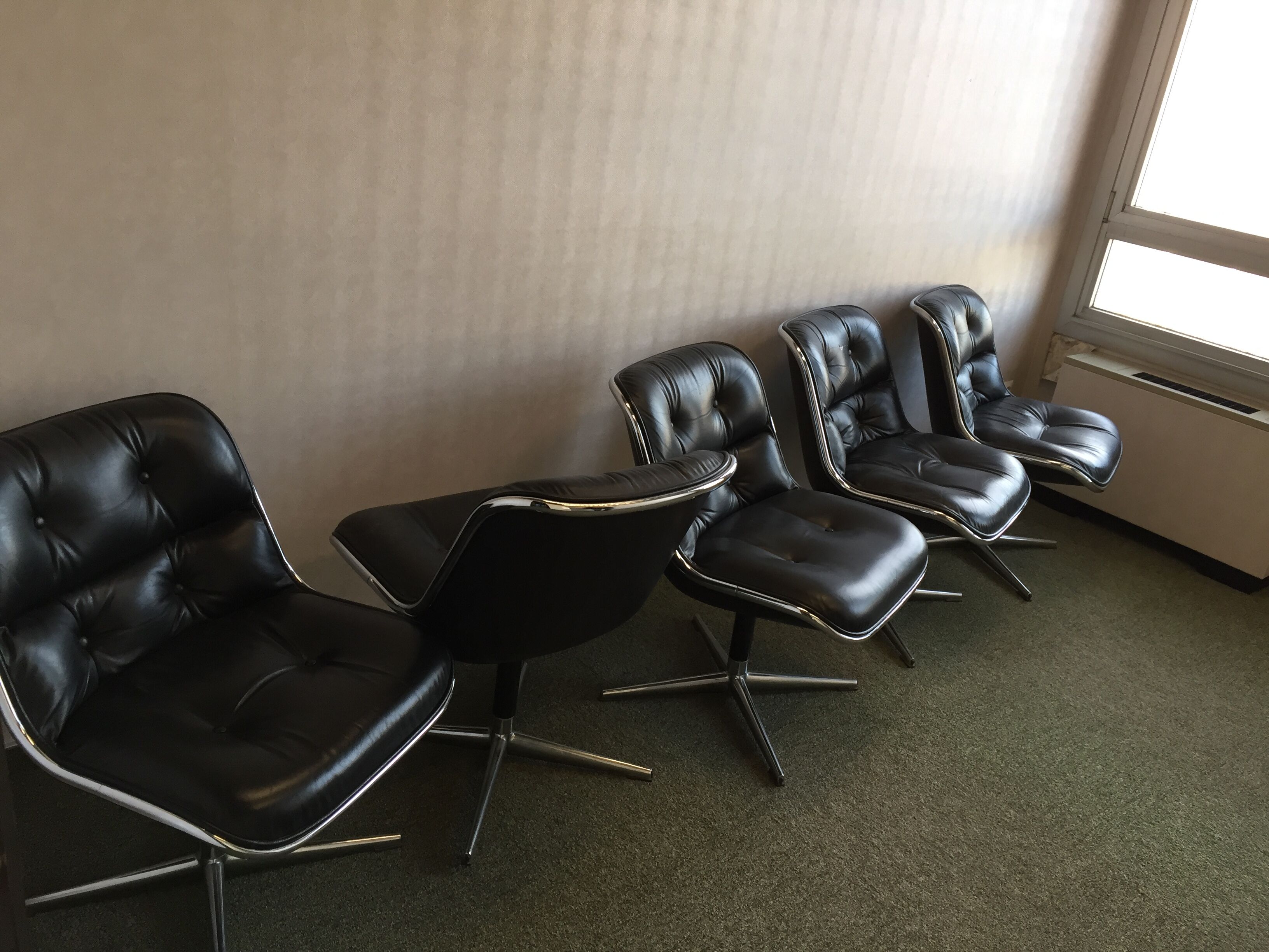 Designer Charles Pollock's Executive Chairs for Knoll
