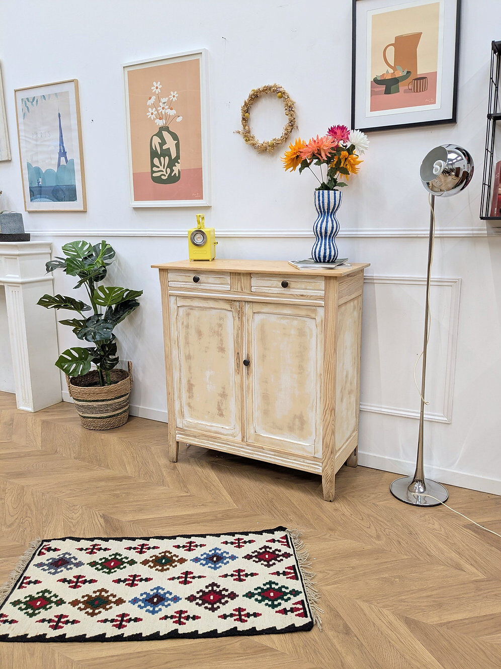 Buffet parisien vintage patiné