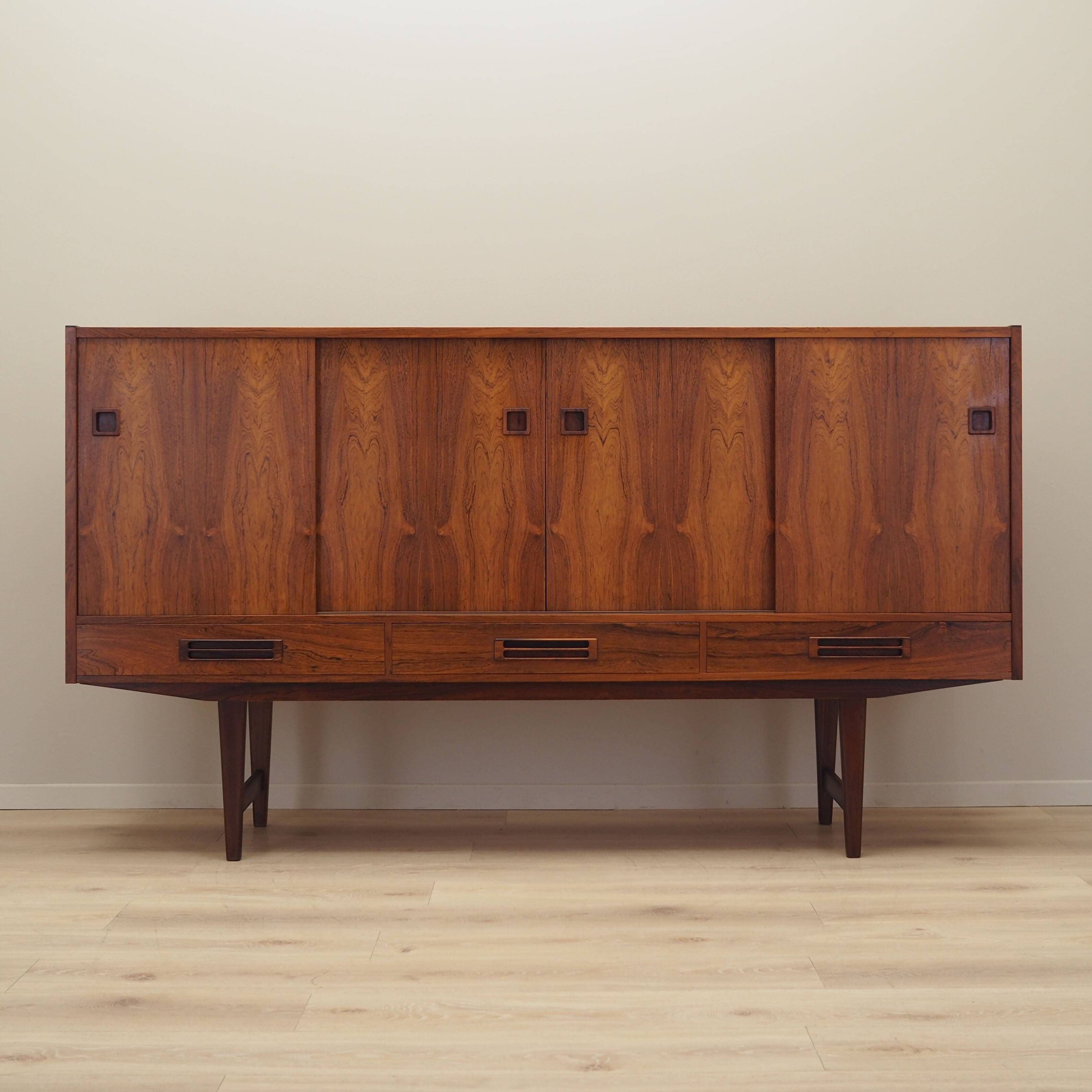 Enfilade en palissandre, design danois, années 1960, production : Danemark