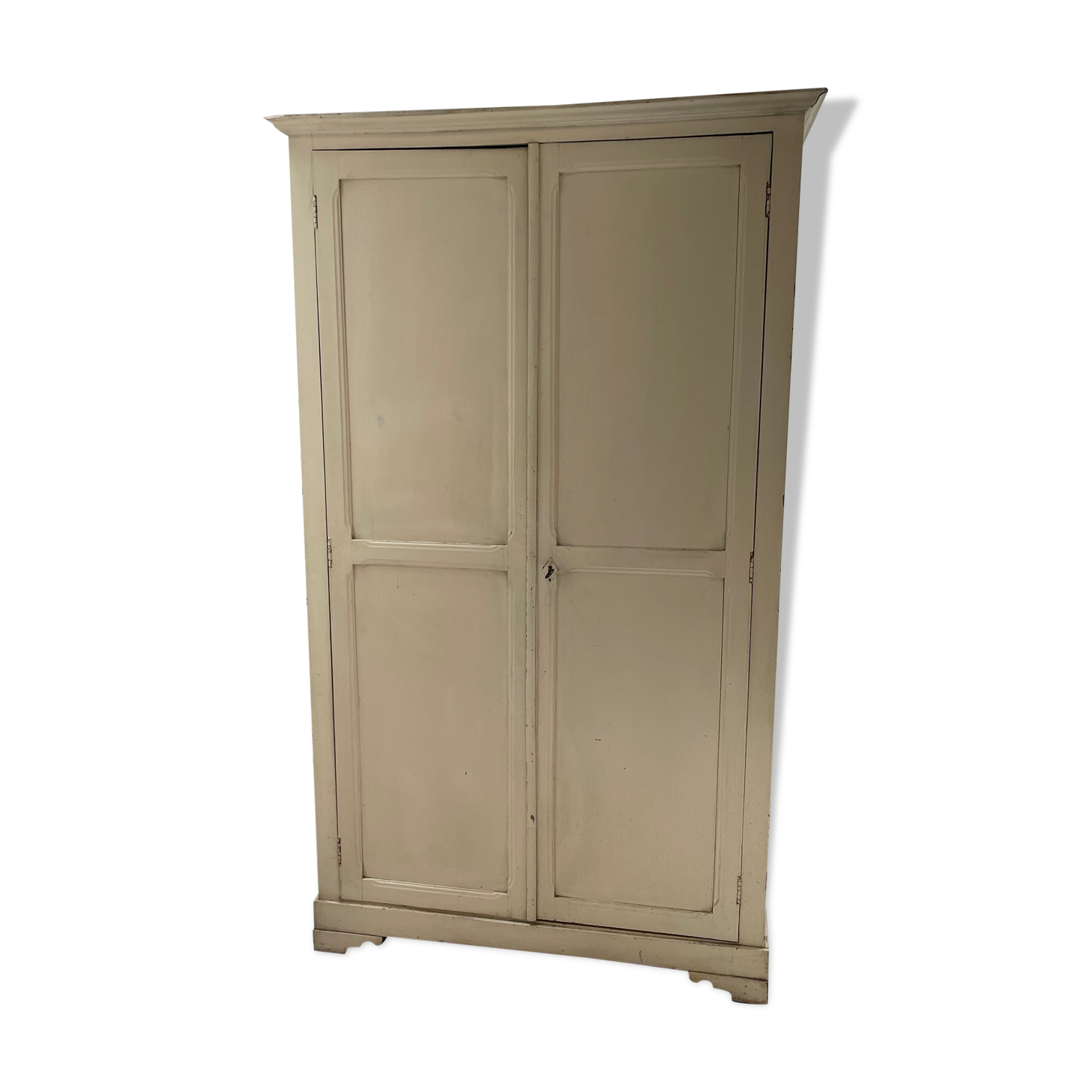 Yellow cupboard