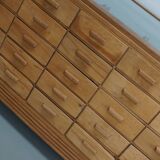 Meuble de mercerie ou comptoir de magasin ancien en érable et chêne britannique, années 1930