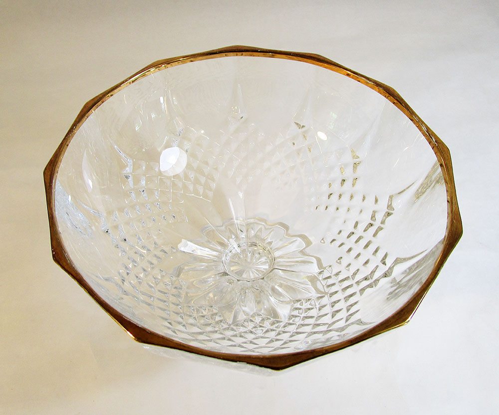 Thick glass stand bowl