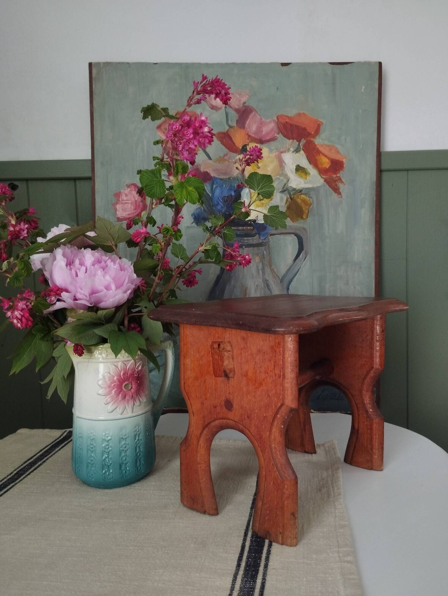 Old wooden stool / step stool Le Printemps