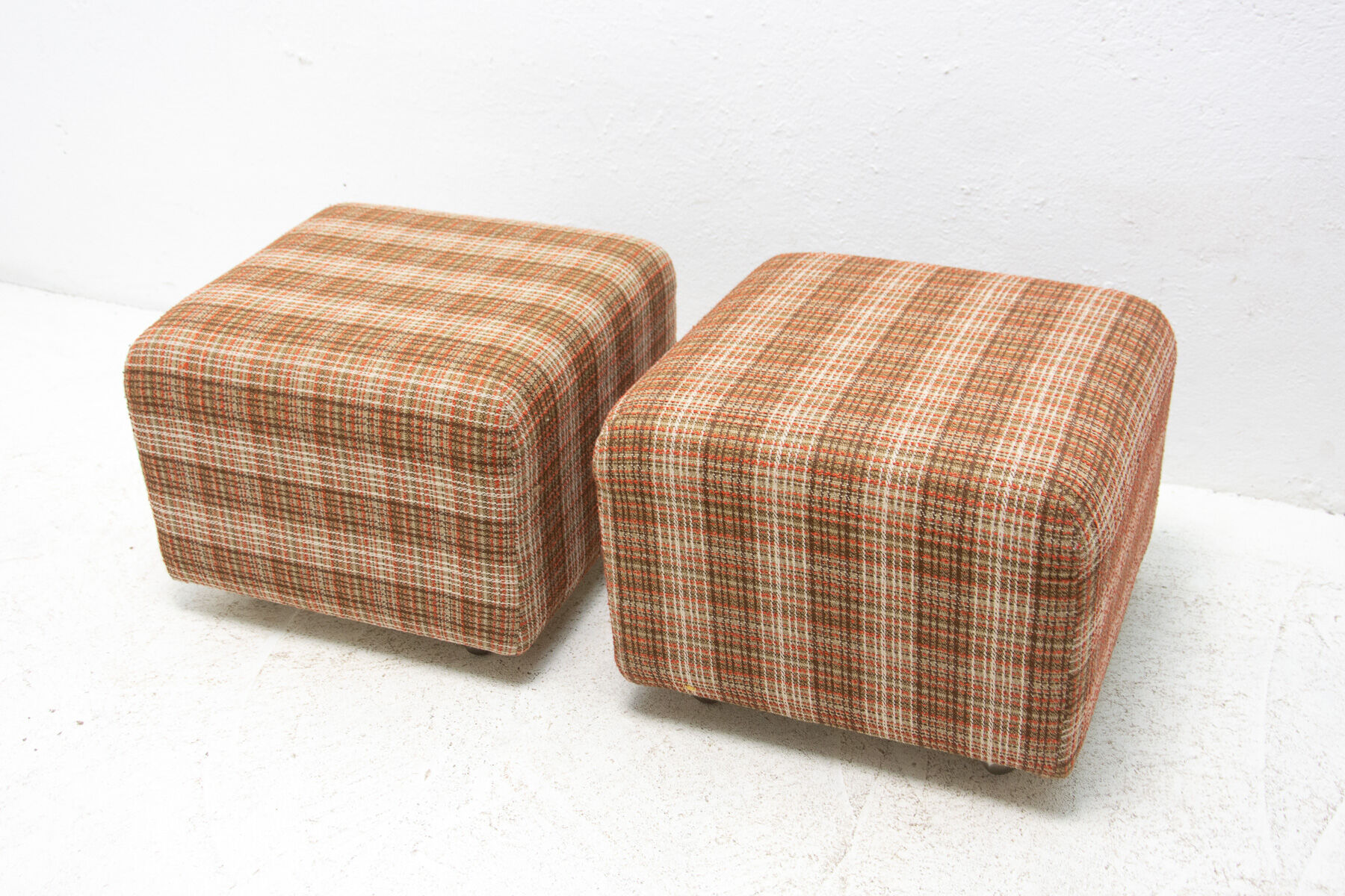 Eastern bloc upholstered pouffe, 1980´s, Czechoslovakia