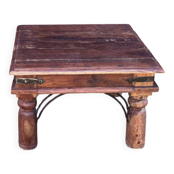 Table basse en bois massif – Esprit colonial