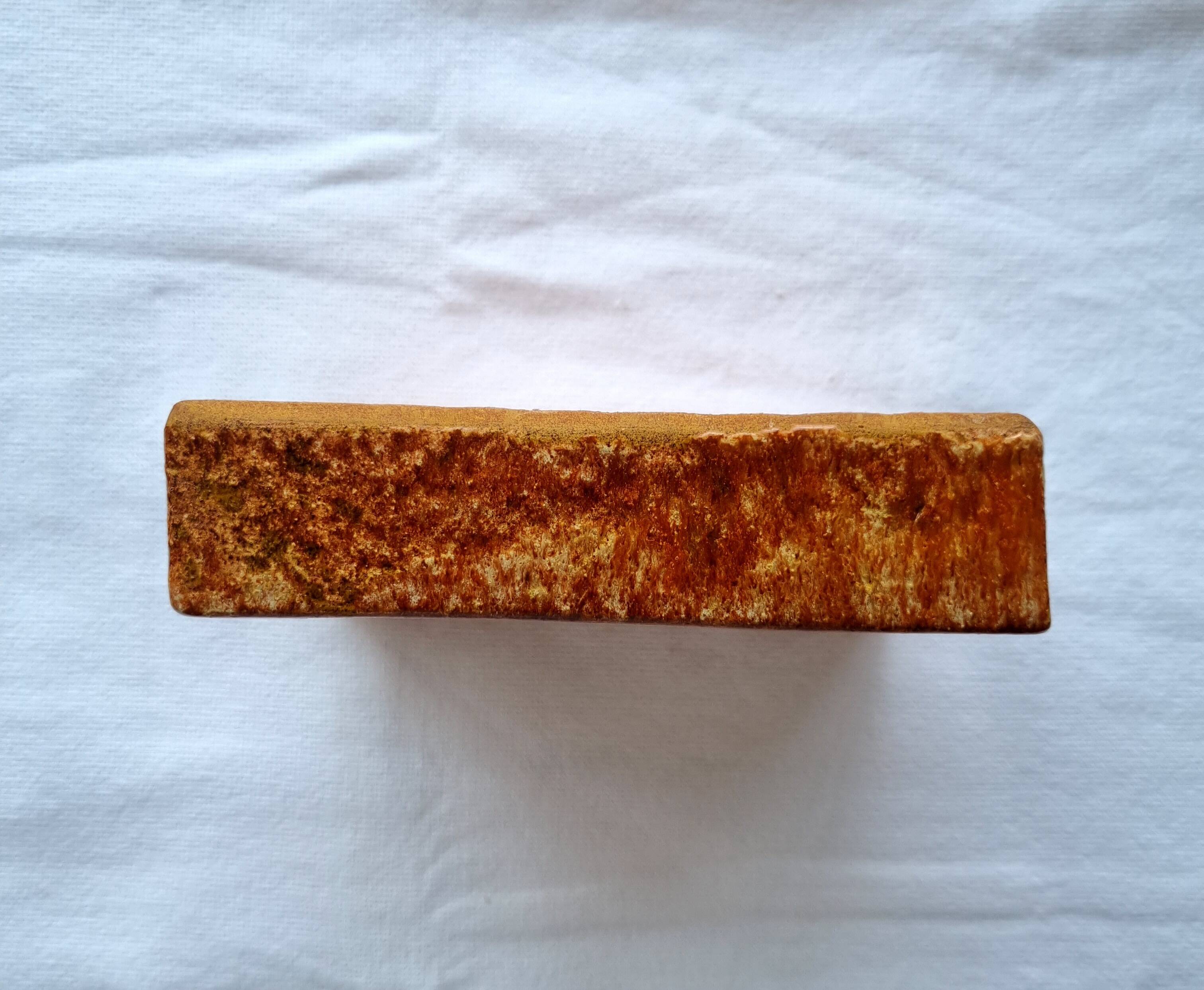 Enamelled stoneware pocket tray