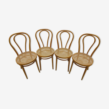 Lot de quatre chaises de bistrot