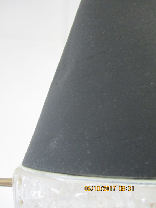 Suspension conique en métal et verre givré design années 60 - 70