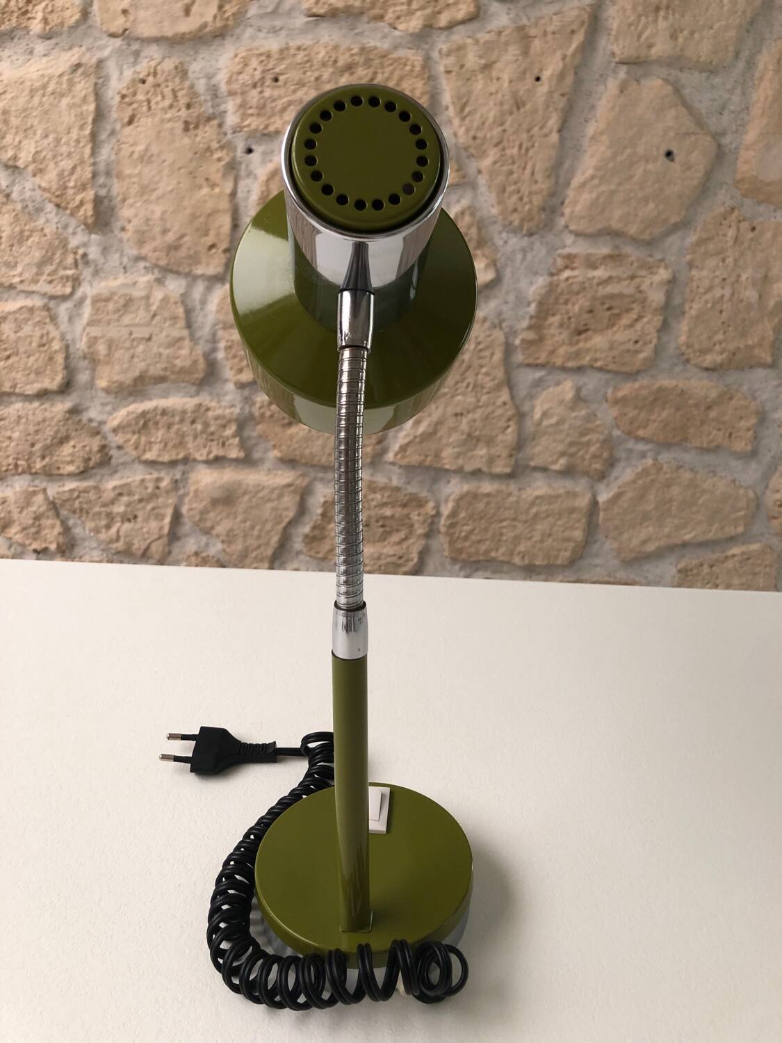 Metal desk lamp