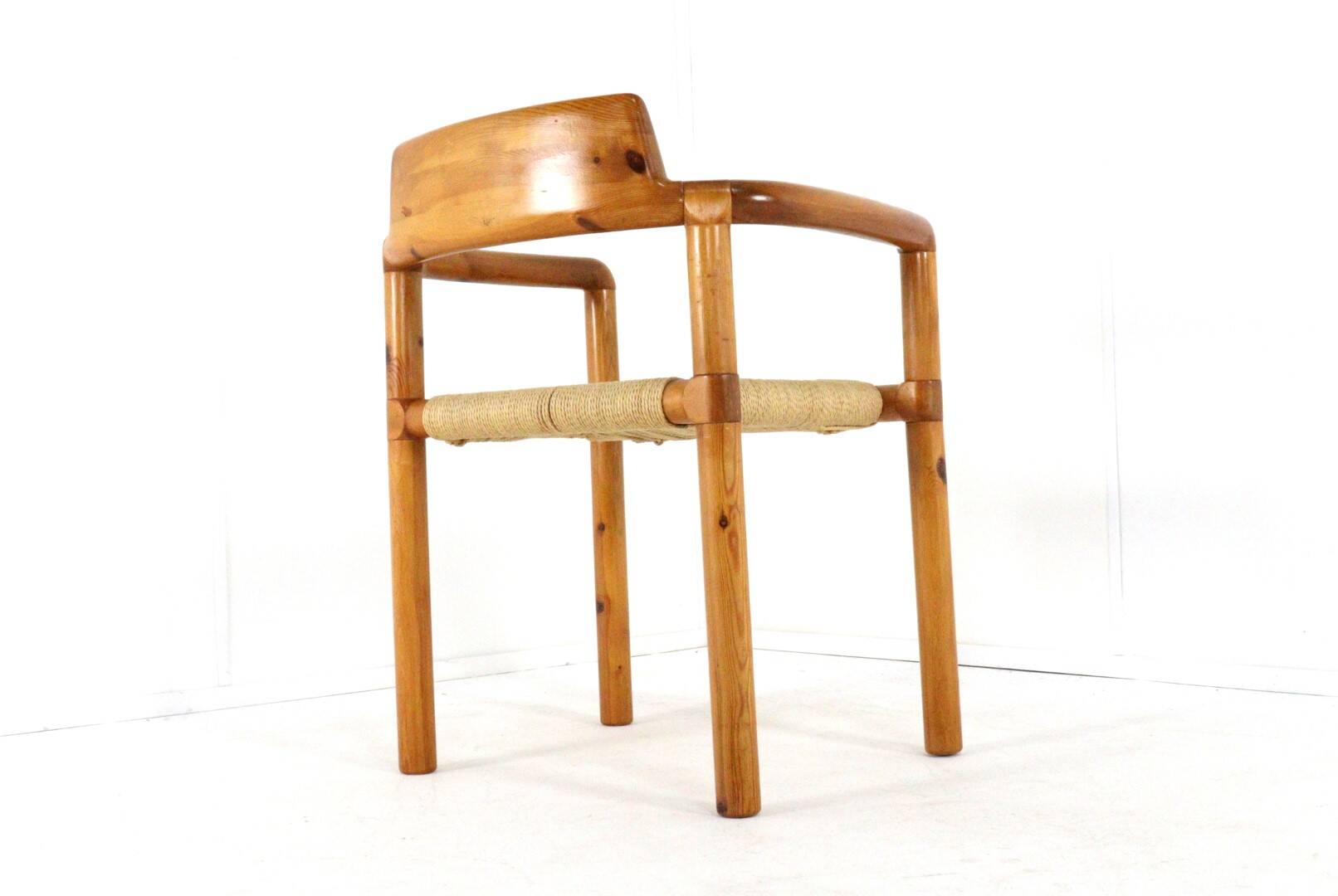 Set of 7 dining room chairs