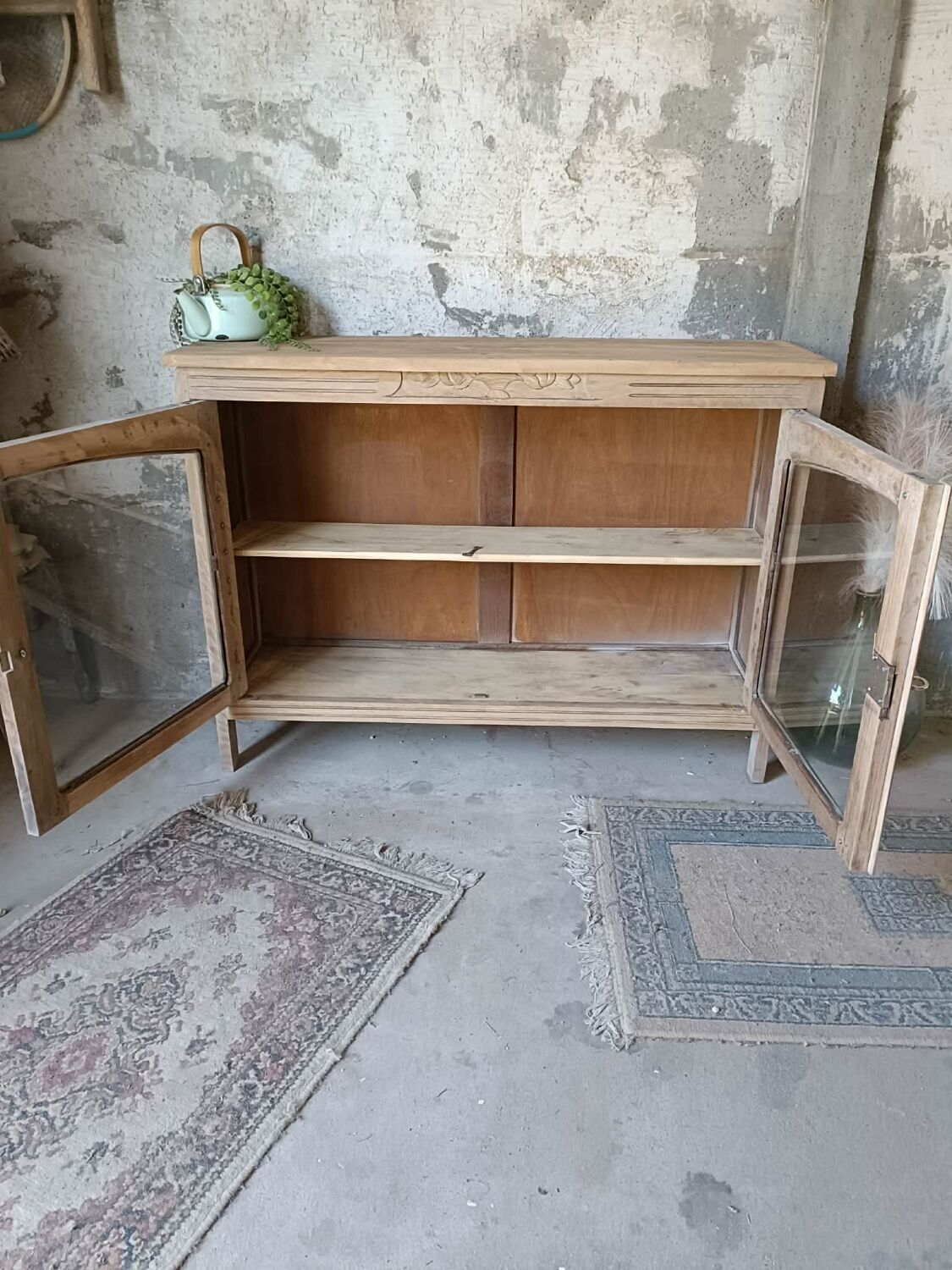 Display cabinet
