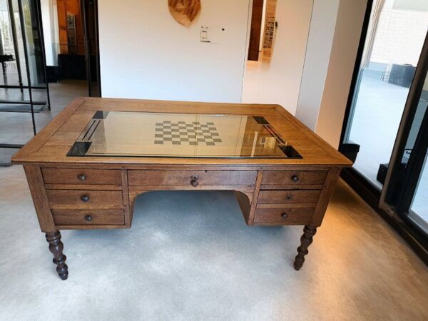 Bureau plat Louis Philippe 19e siècle en chêne doré massif