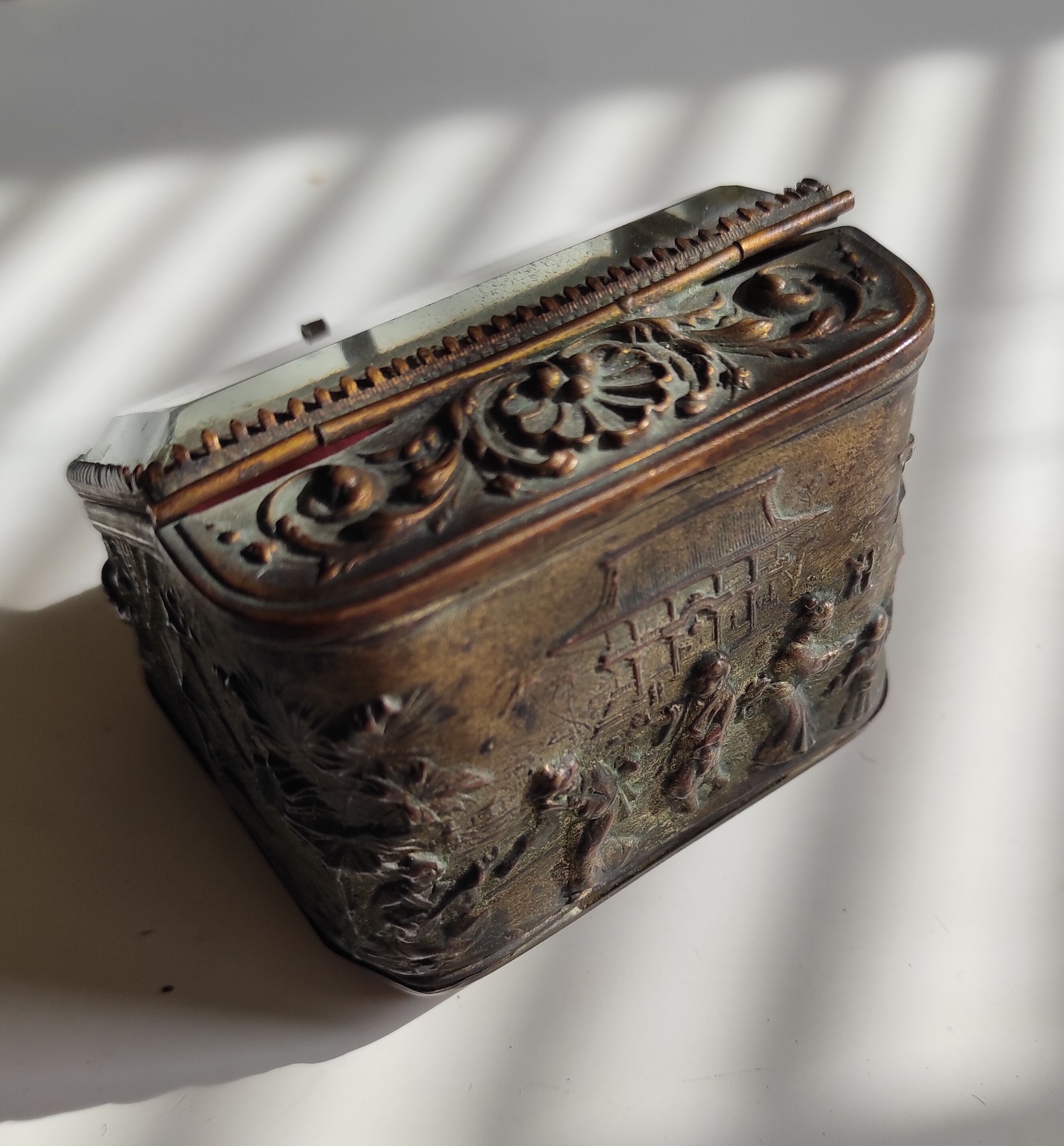 Box for pocket watch