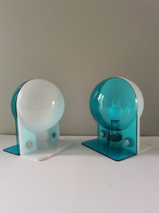 Pair of Italian lamps Guzzini Sirio