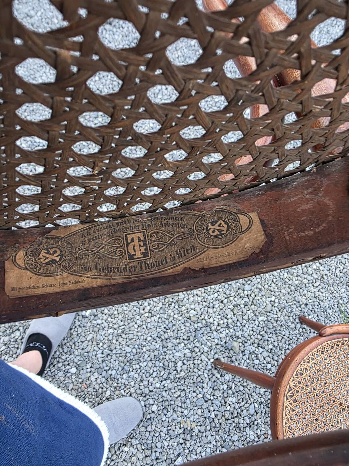 Pair of Thonet bistro chairs in bent wood no. 14