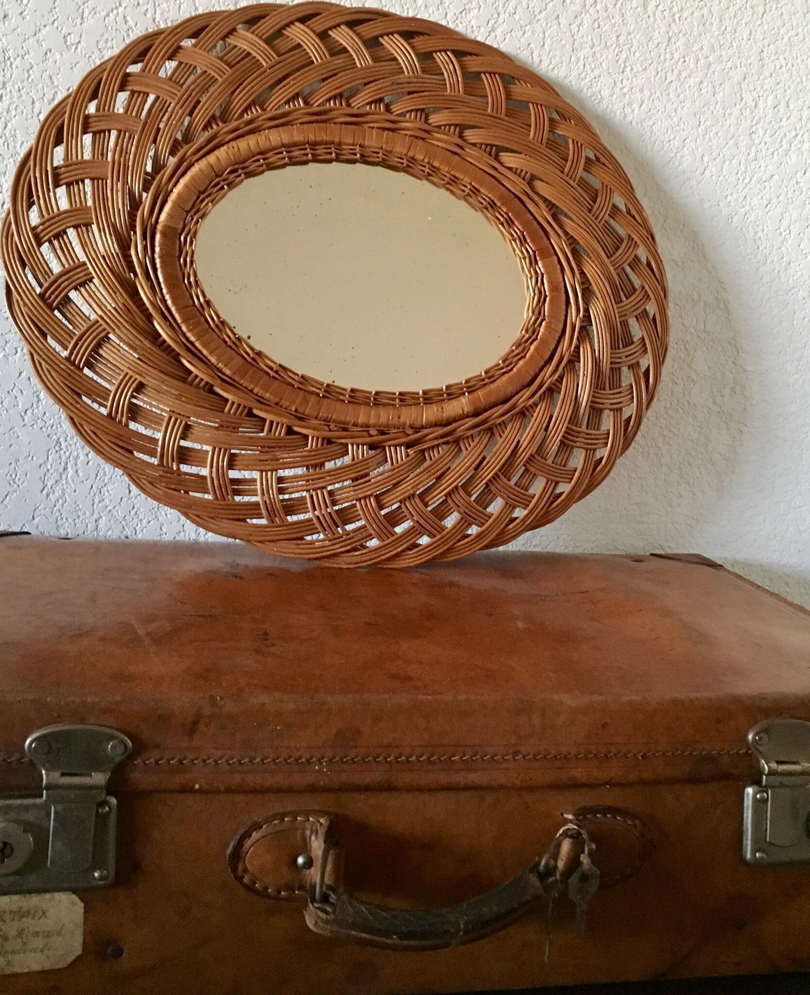 Rattan oval mirror 30x45cm