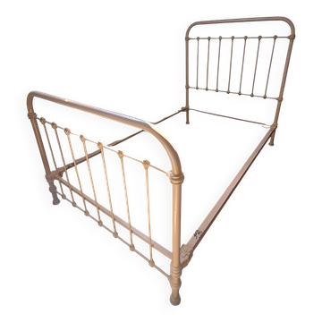Antique iron bed