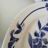 set of 7 Creil and Montereau flat plates,