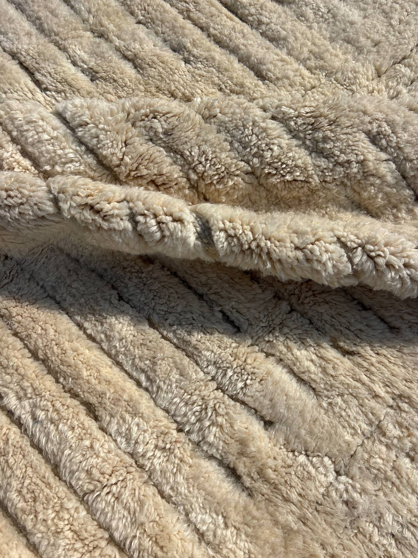 Lyla - Thick Berber Mrirt Moroccan rug in wool 210×300 cm