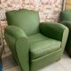 Paire de clubs moustache en skaï vert
