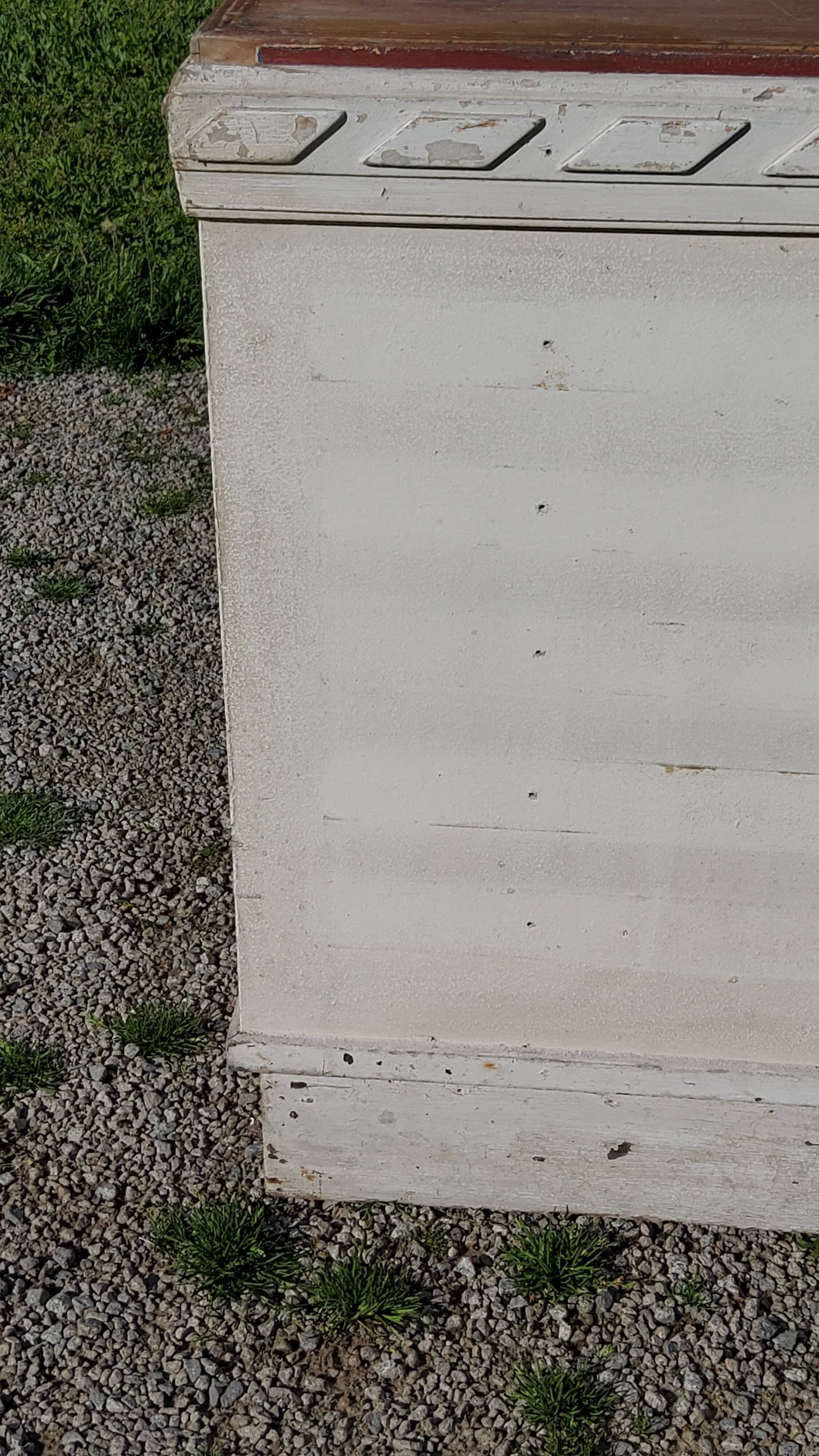 Grocery counter from the 30s