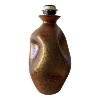 Free form lamp base
