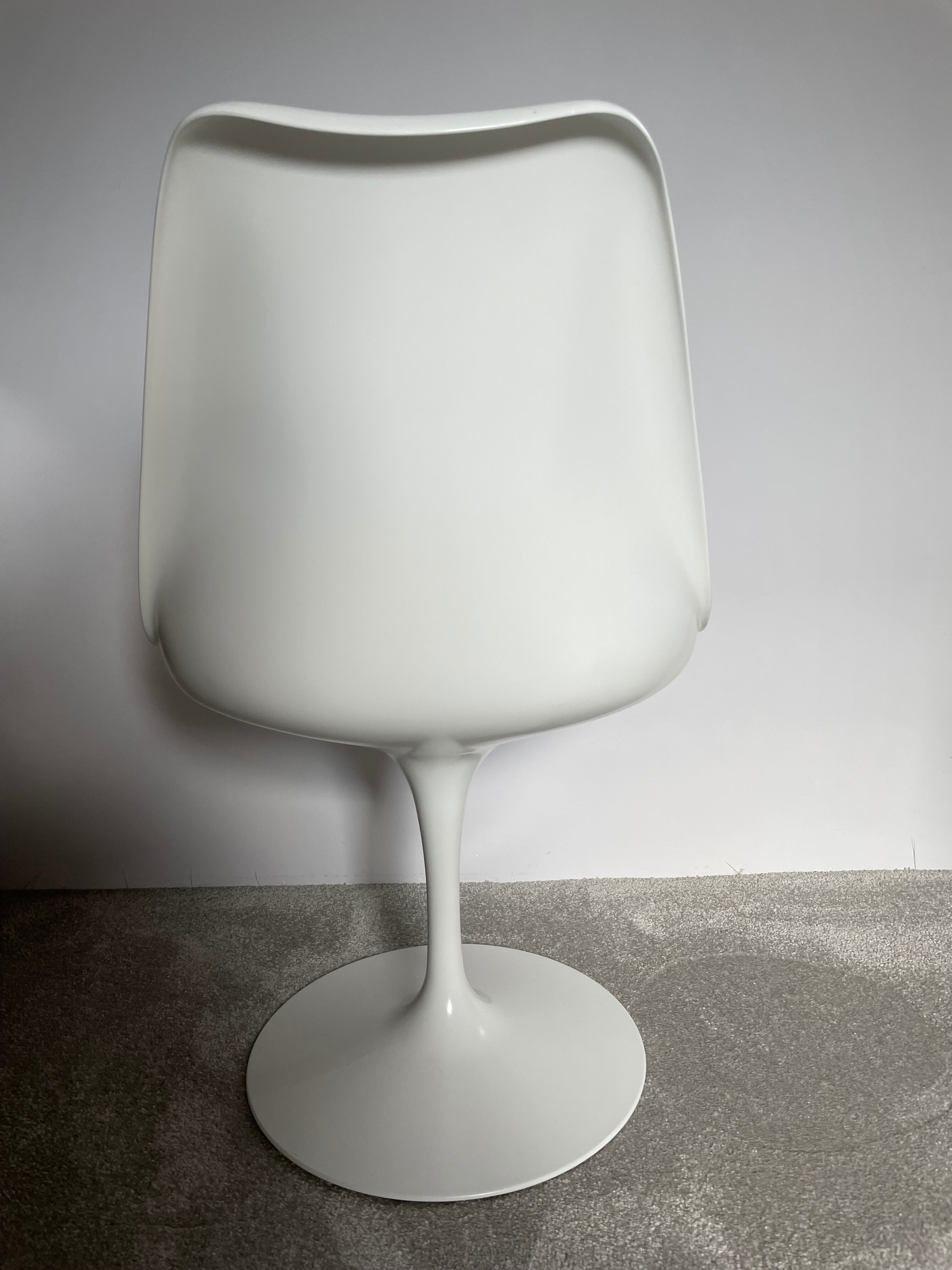 Tulip chair by Eero Saarinen for Knoll International U.S. 1960