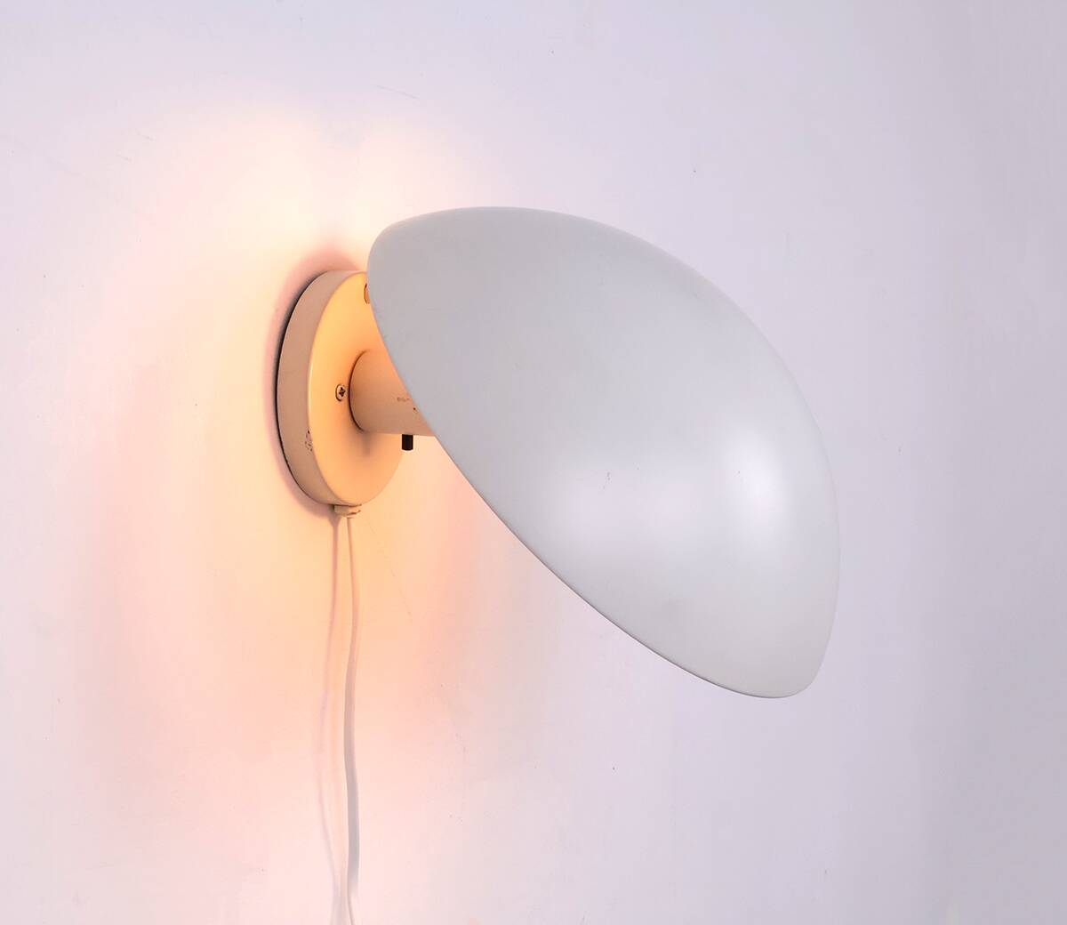 Vintage Louis Poulsen PH-Hat wall lamp, 1960s