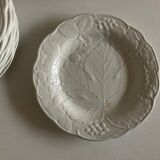 Set of 12 English earthenware plates Burleigh Davenport relief Vine leaf and strawberries