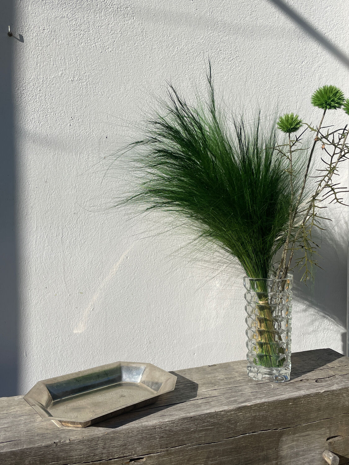 Octagonal silver-plated metal dish