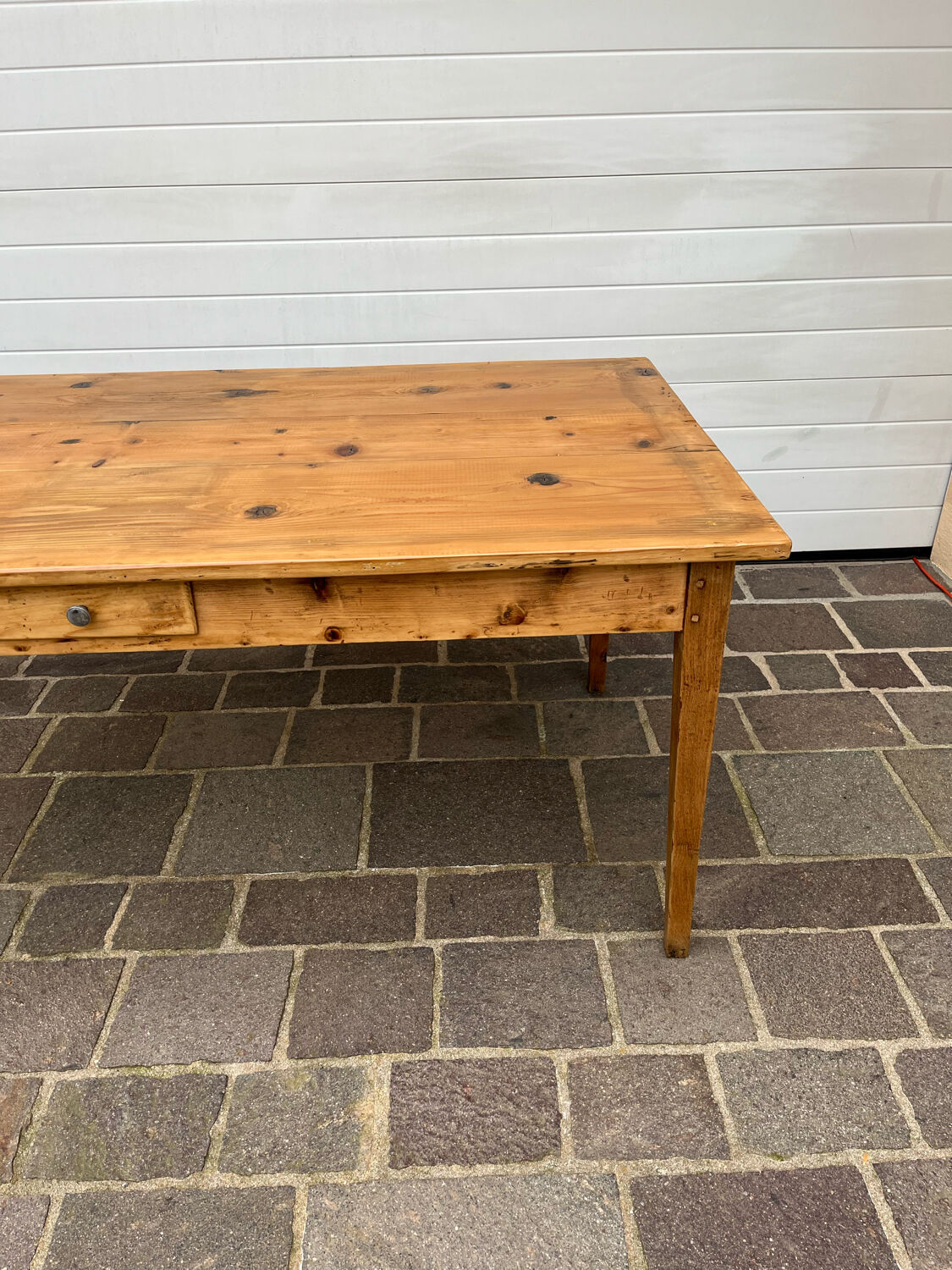 Farmhouse table