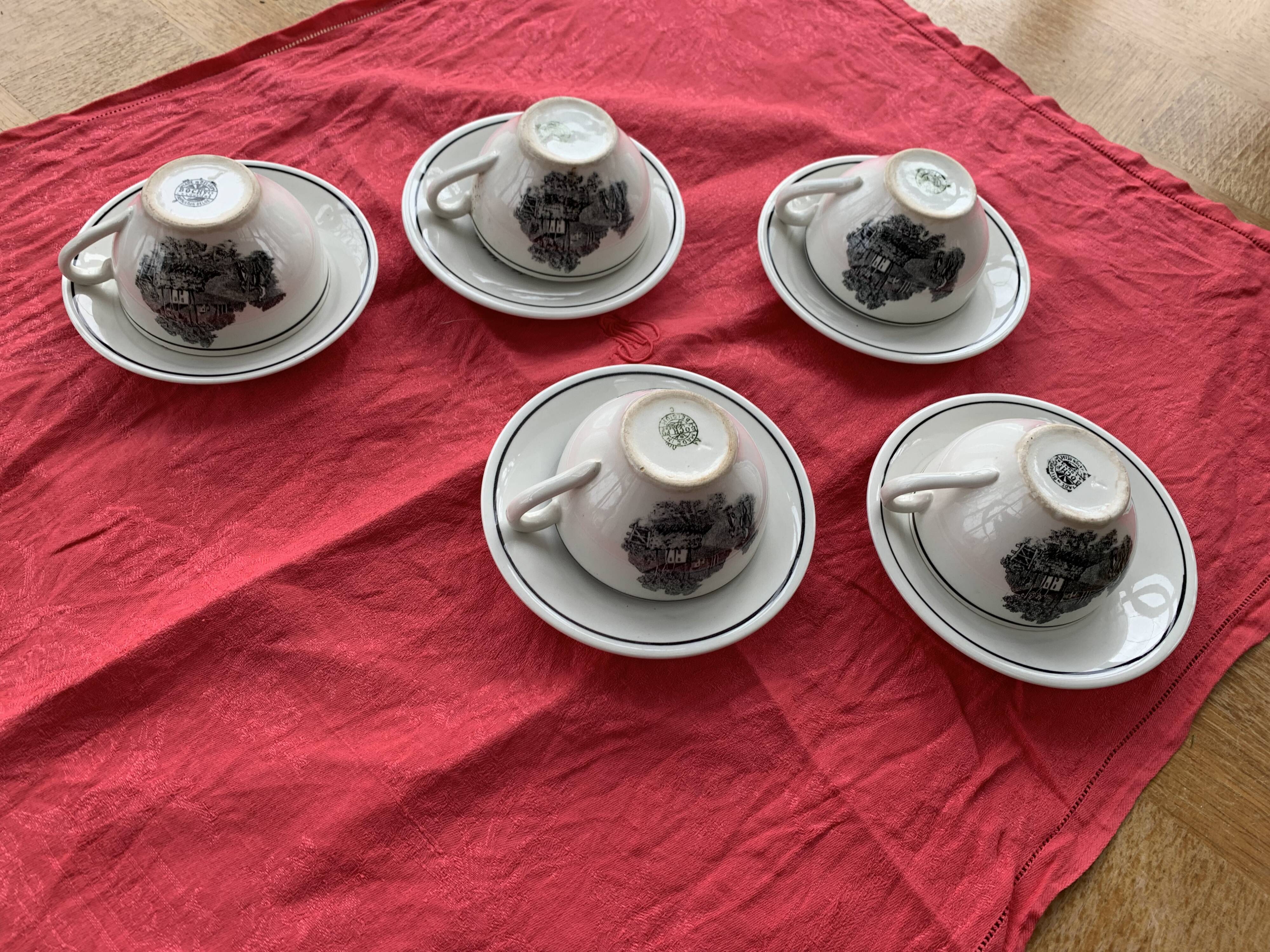 5 cups and 5 saucers La Louvière boch Belgium peasant scene art deco