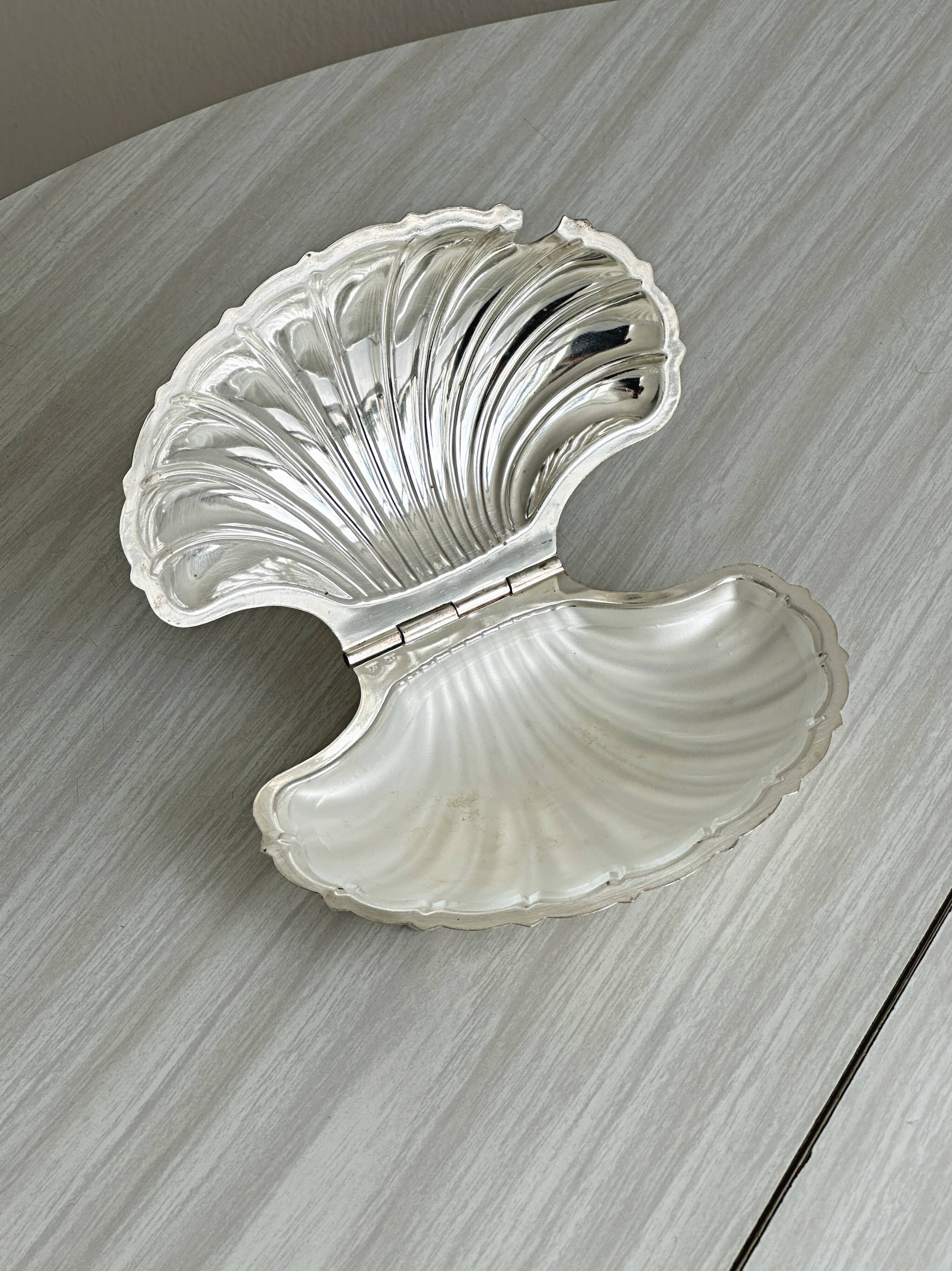 Silver-plated shell butter dish