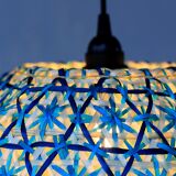 Suspension en rotin turquoise