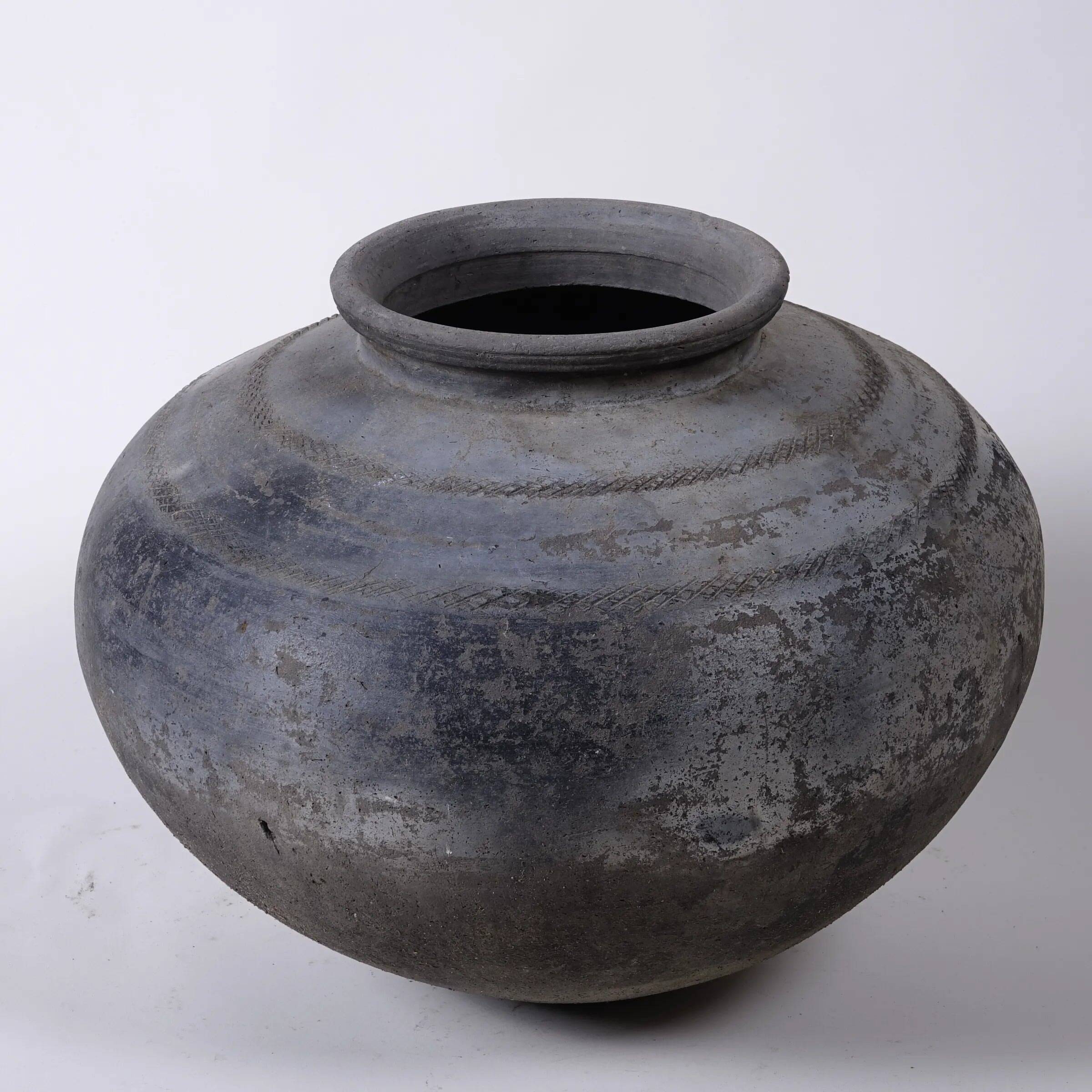 Paani - Indian terracotta jar no. 3