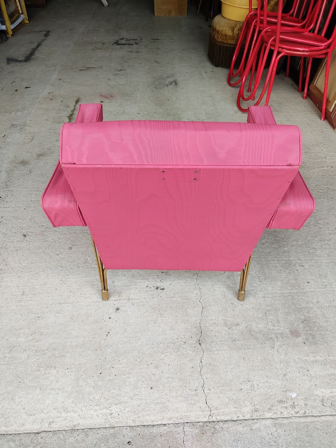 Vintage hairdresser chair feet compass.